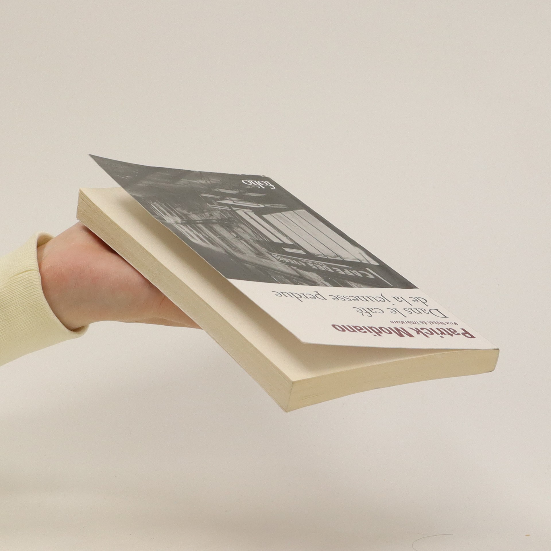 Dans le café de la jeunesse