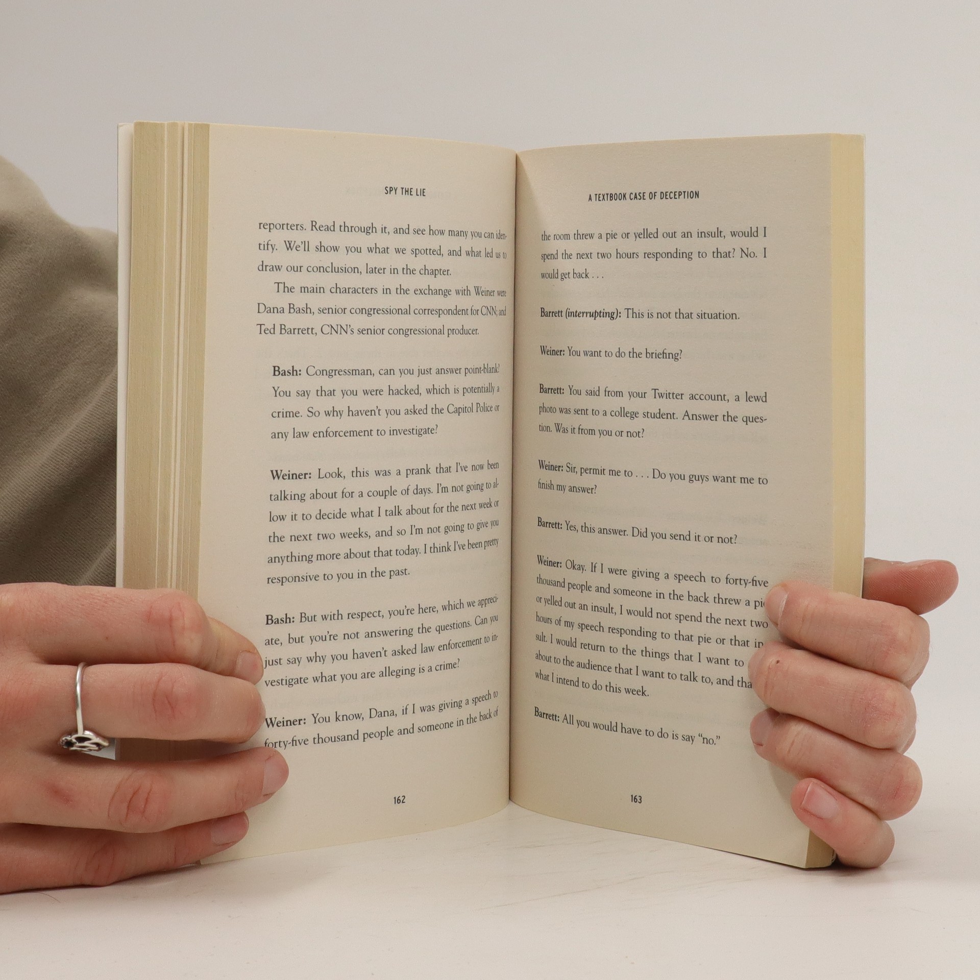 Spy the Lie - Houston, Philip - knihobot.cz