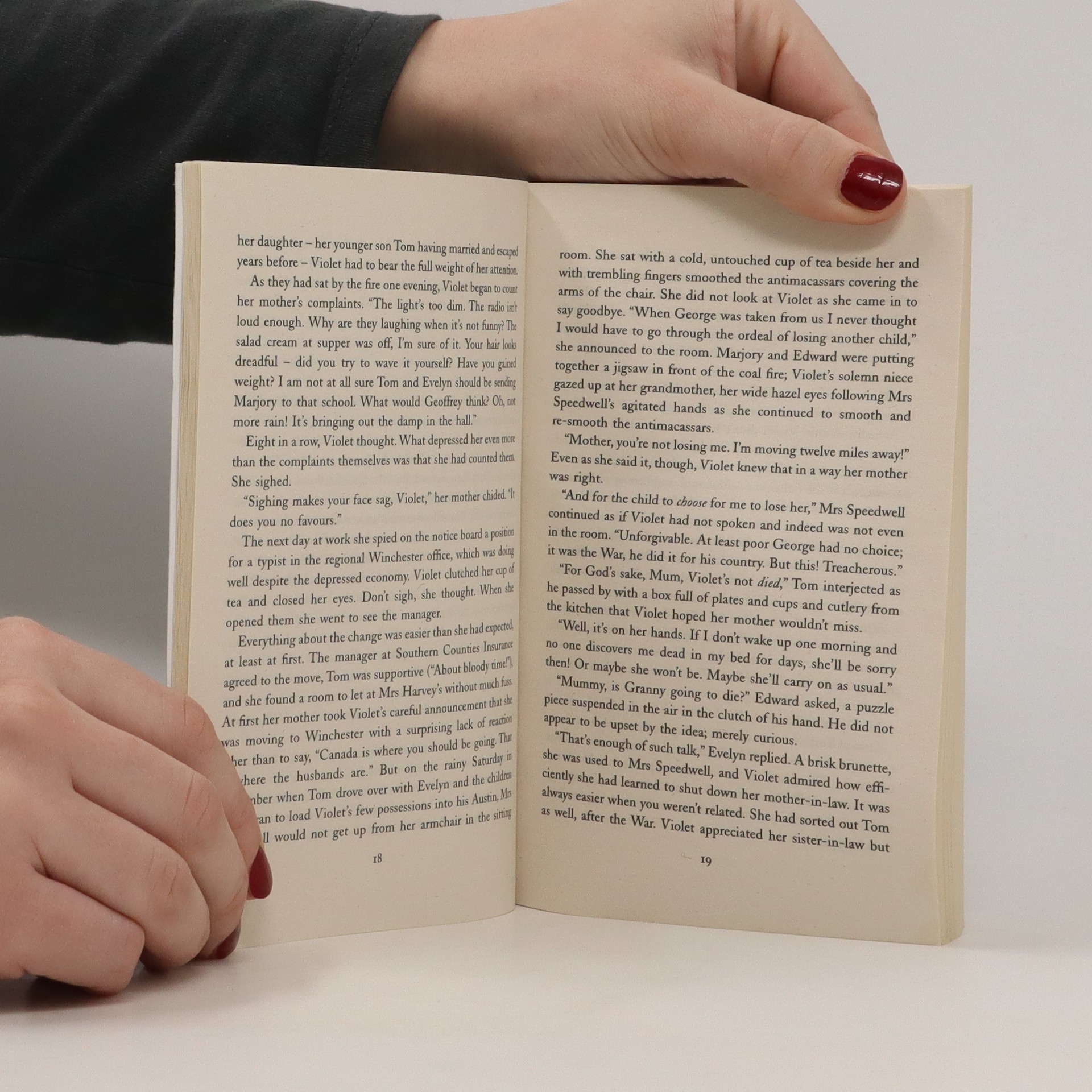 A single thread - Chevalier, Tracy - knihobot.cz