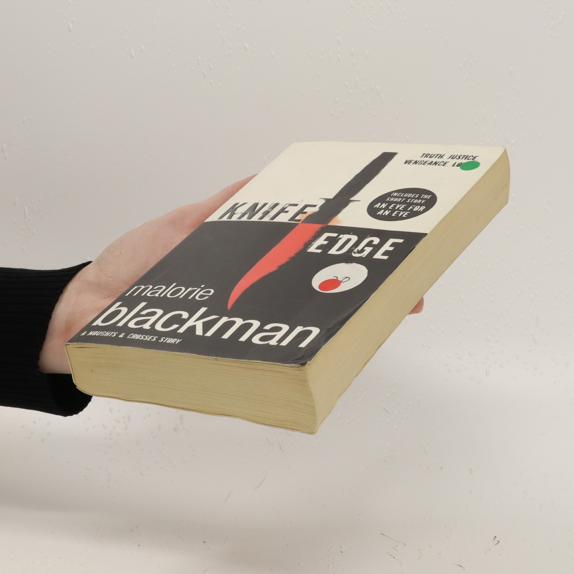 Knife edge Blackman, Malorie knihobot.cz