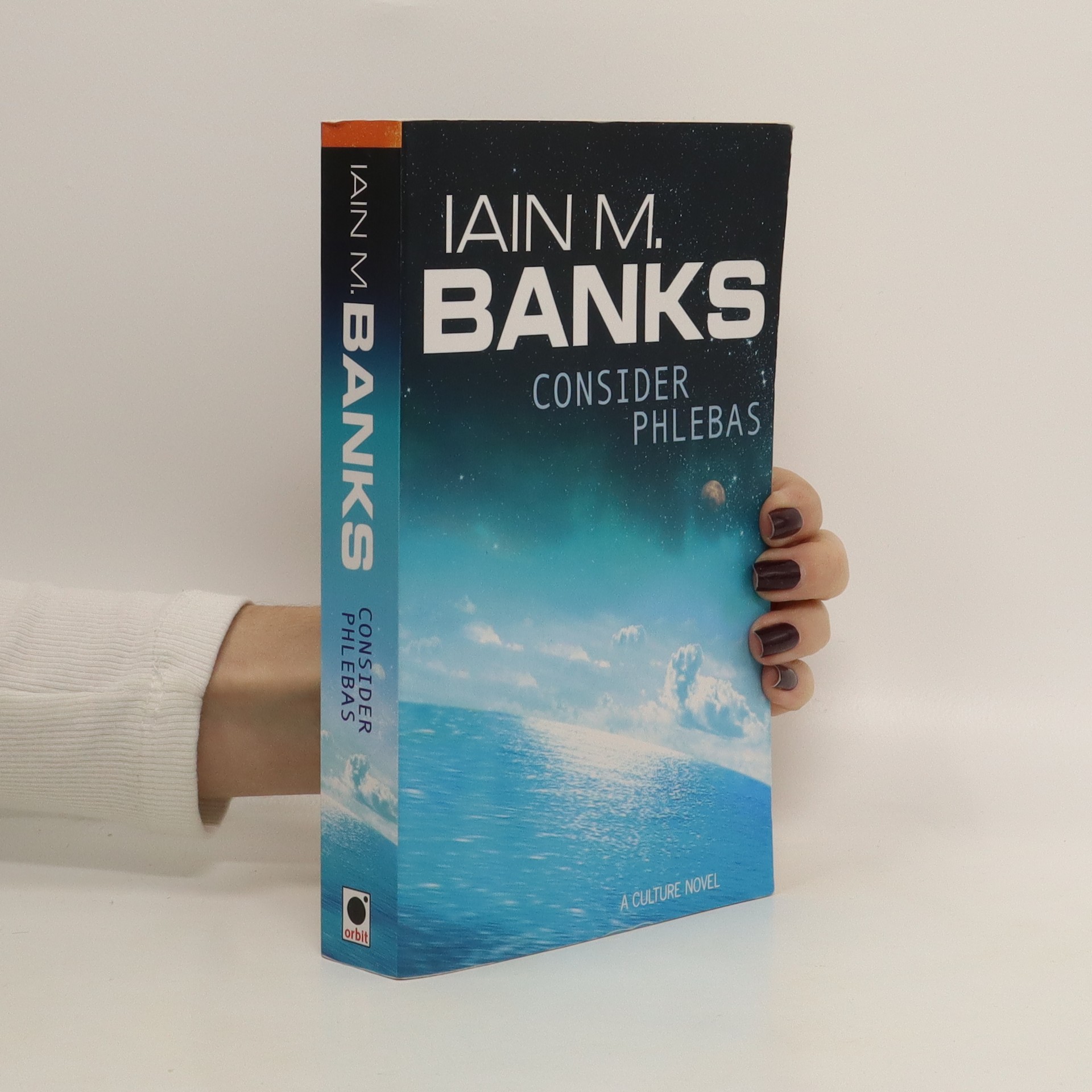 Consider Phlebas Banks, Iain knihobot.cz