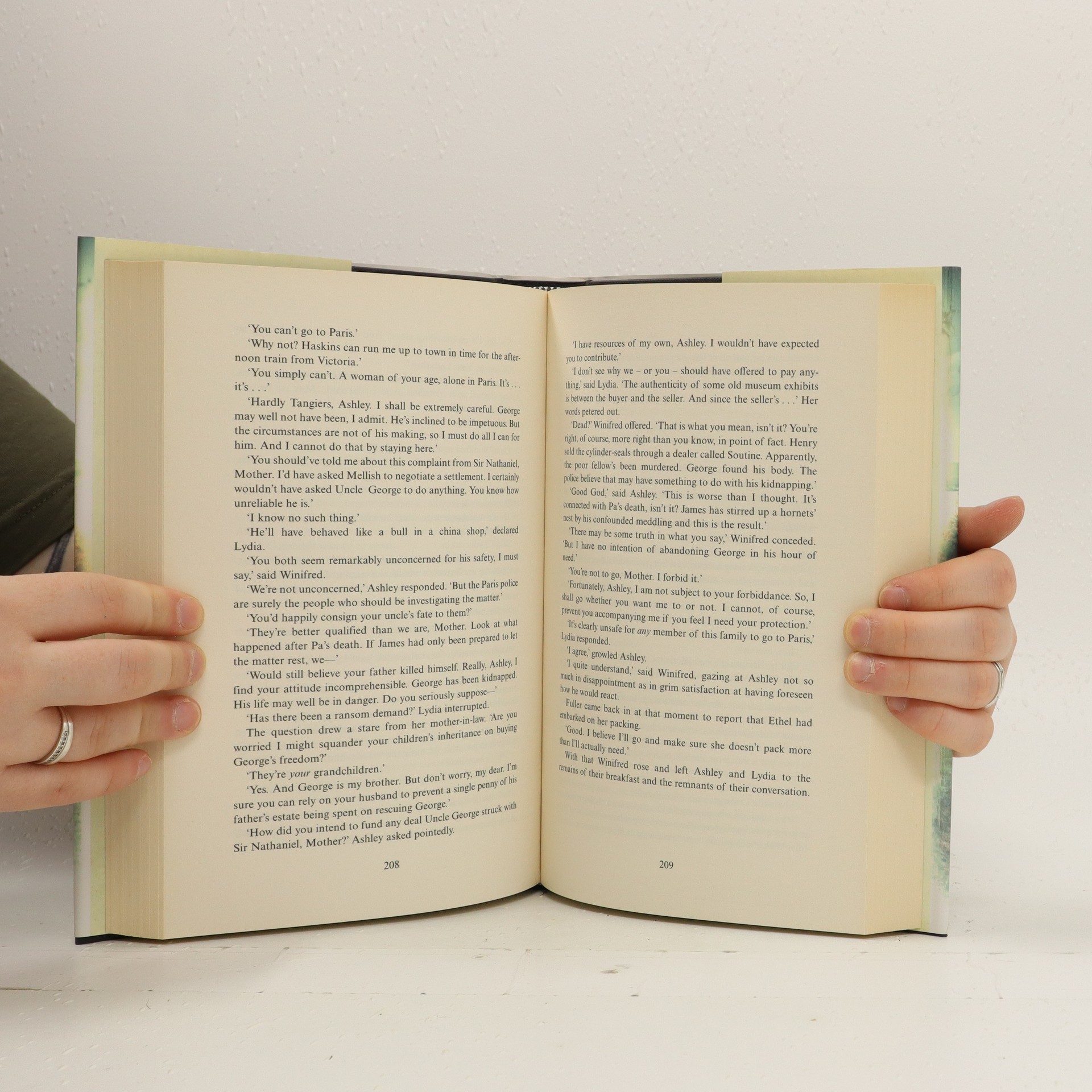 The corners of the globe Goddard, Robert knihobot.cz